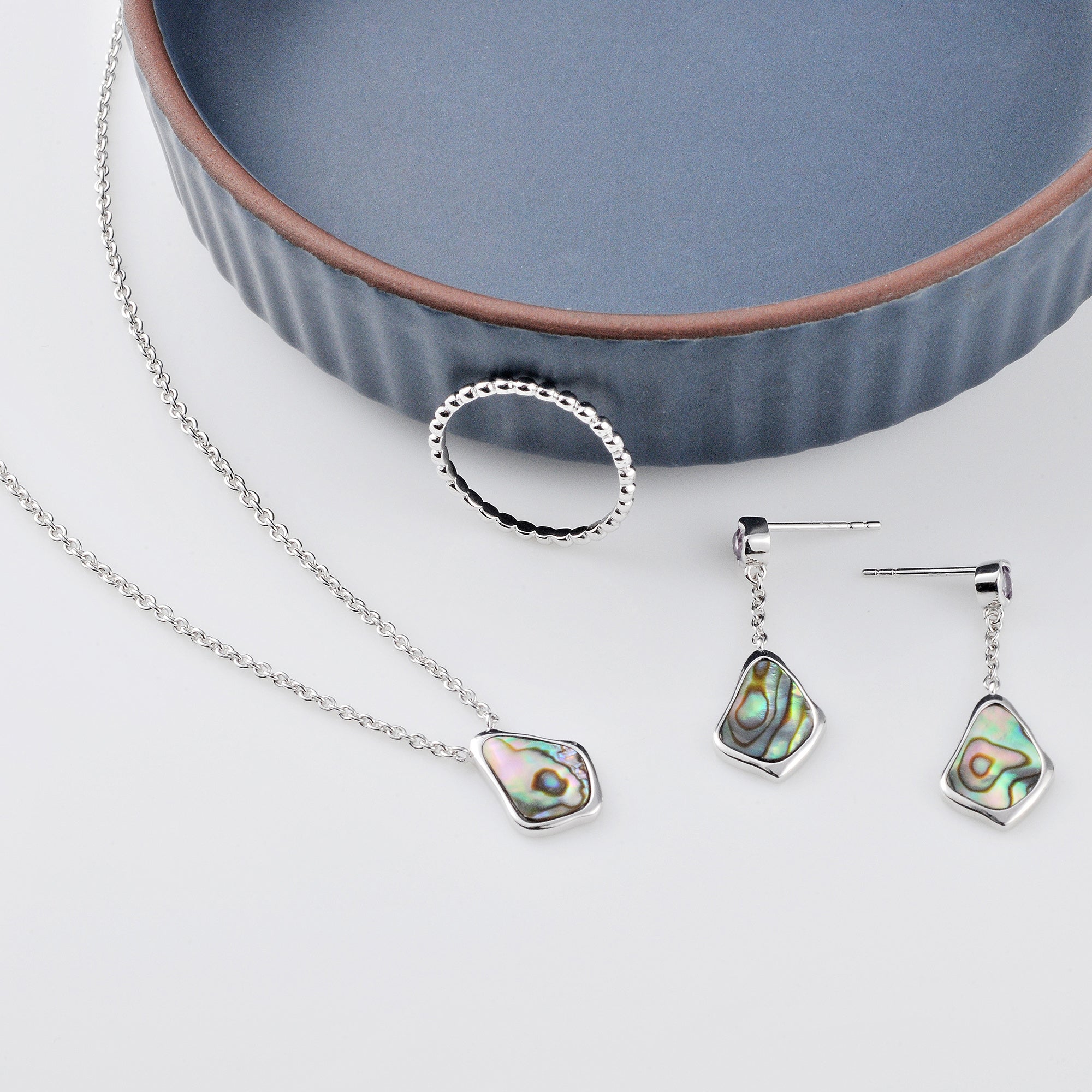 Iridescence Pearl Necklace