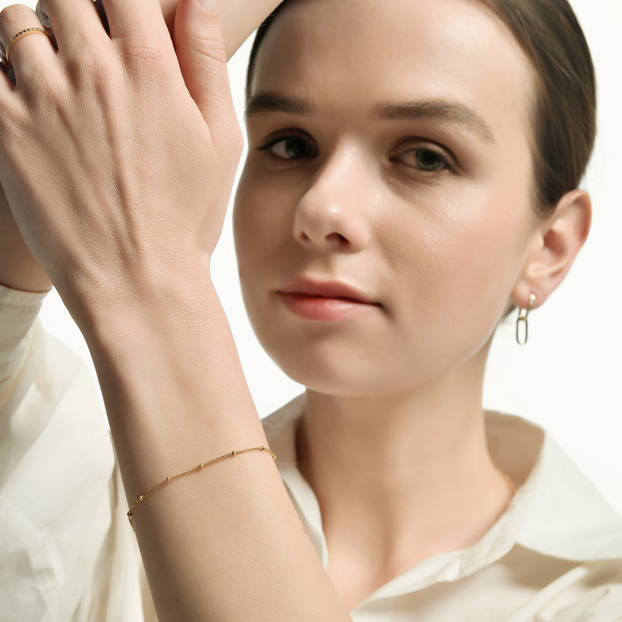 Buy SOHI Women's Minimal Bangle Bracelet - Gold | Shoppers Stop