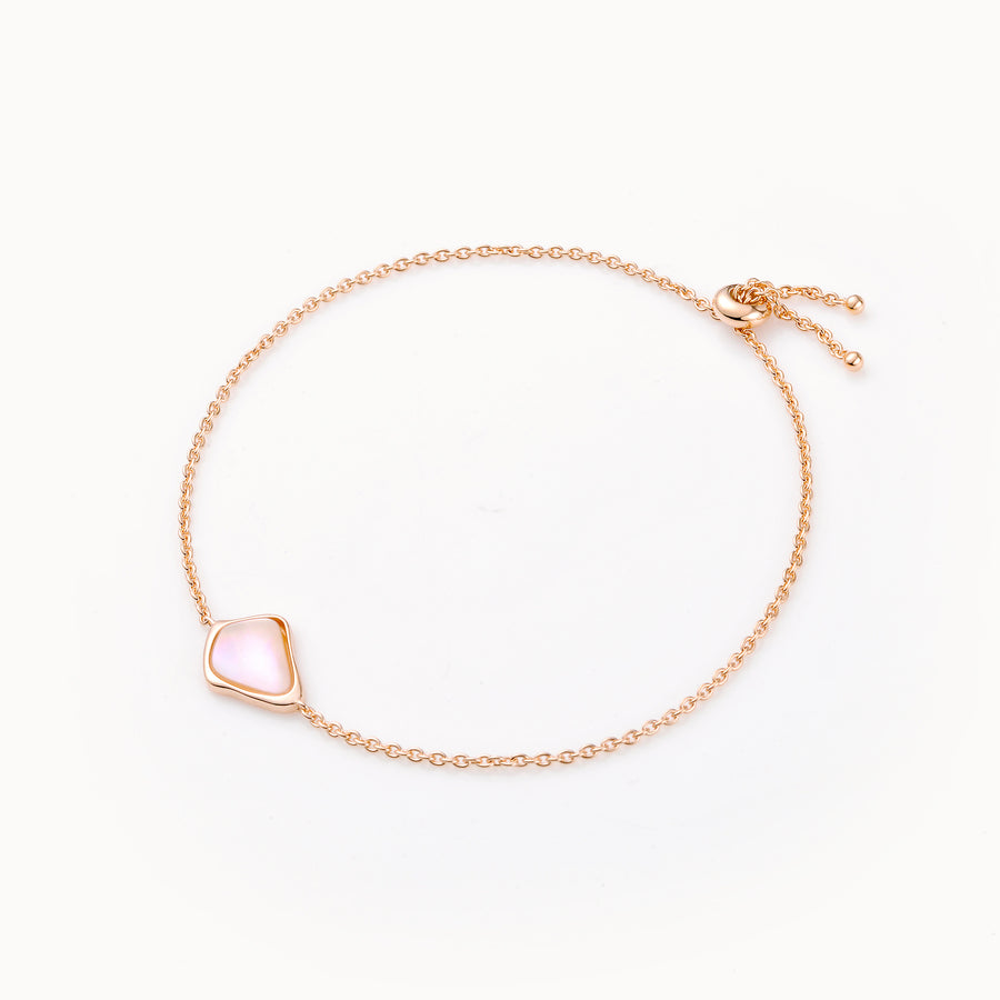 Rosé Pearl Bracelet